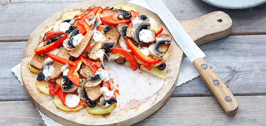 Recept van het Voedingscentrum: Aardappelpizza met groente en tofu