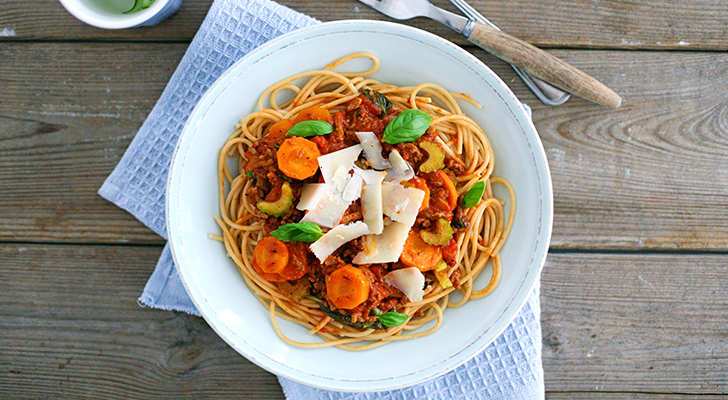 Recept van het Voedingscentrum: Spaghetti met bolognesesaus