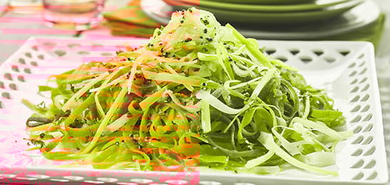 Recept van het Voedingscentrum: Regenboogsalade met kip