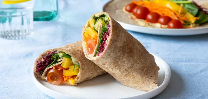 Recept van het Voedingscentrum: Regenboog-wrap