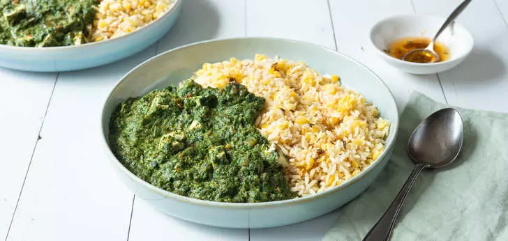 Recept van het Voedingscentrum: Saag paneer met pittige chhonk