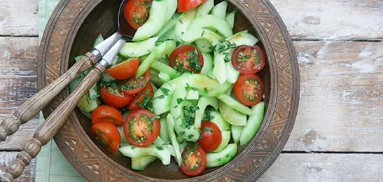 Recept van het Voedingscentrum: Komkommersalade met munt