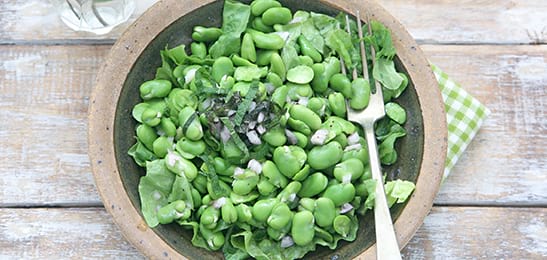 Recept van het Voedingscentrum: Tuinbonensalade met munt en citroen
