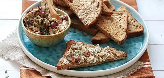 Recept van het Voedingscentrum: Brood met paddenstoelentofu