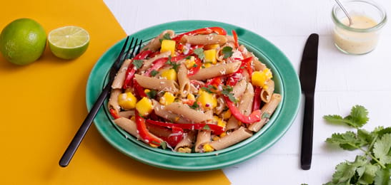 Recept van het Voedingscentrum: Caribische pastasalade