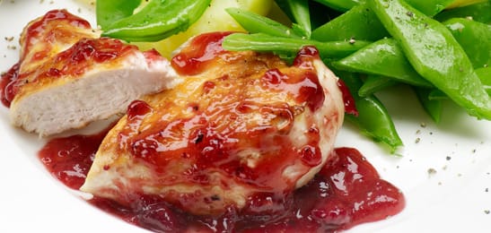 Recept van het Voedingscentrum: Kip met cranberrysaus