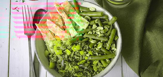 Recept van het Voedingscentrum: Nasi met sperziebonen en eierreepjes