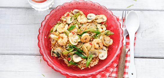 Recept van het Voedingscentrum: Oosterse rijst met garnalen