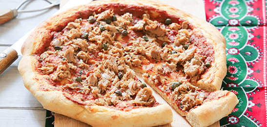 Recept van het Voedingscentrum: Pizza al tonno