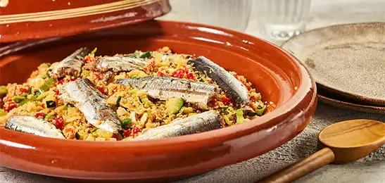 Recept van het Voedingscentrum: Couscous met mediterrane groente en sardientjes