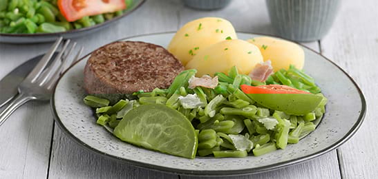 Recept van het Voedingscentrum: Aardappelen met snijbonen en tartaar