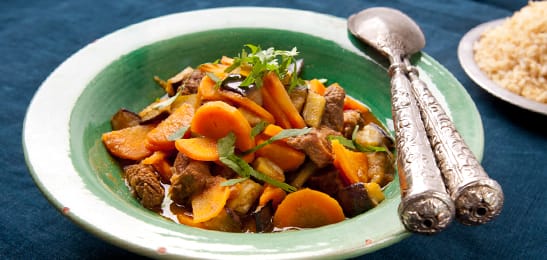Recept van het Voedingscentrum: Rundvleescurry met aubergine en rijst