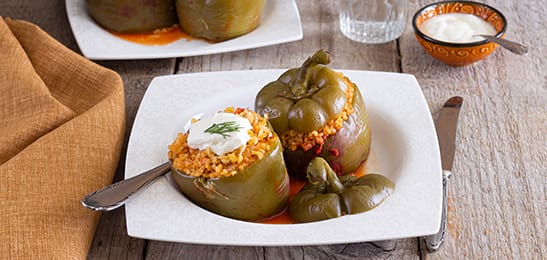 Recept van het Voedingscentrum: Gevulde Turkse paprika’s met bulgur (Bulgurlu biber dolmasi)