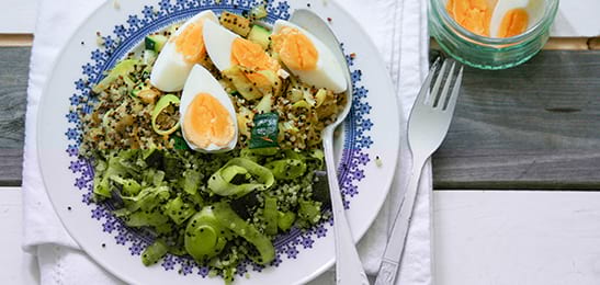 Recept van het Voedingscentrum: Quinoa pilav met ei