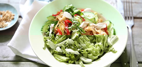Recept van het Voedingscentrum: Noedelsalade met kip