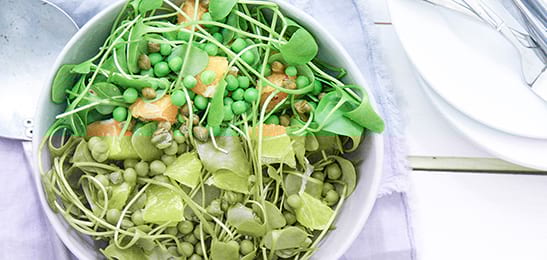 Recept van het Voedingscentrum: Winterposteleinsalade met aardappelen en varkensvlees