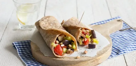 Recept van het Voedingscentrum: Wrap met groente en noten