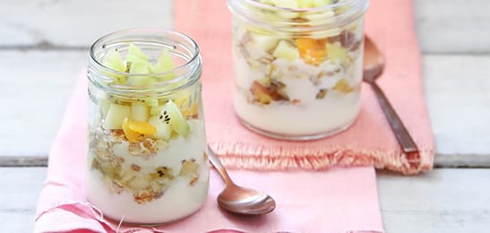 Recept van het Voedingscentrum: Fruit-muesliflip