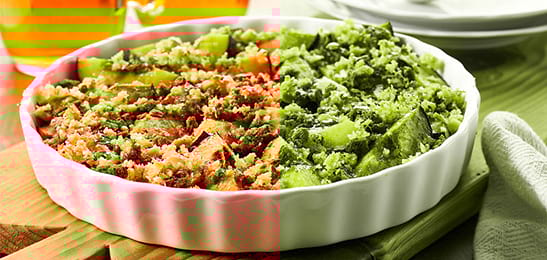 Recept van het Voedingscentrum: Pruimencrumble met pecannoten