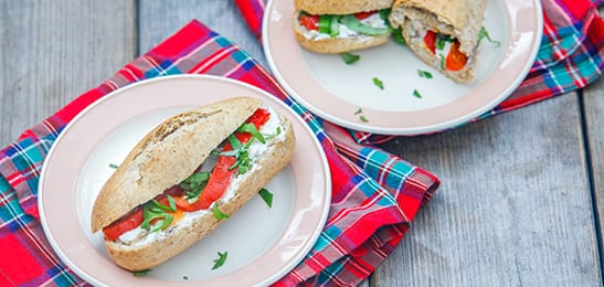 Recept van het Voedingscentrum: Italiaans broodje met paprika