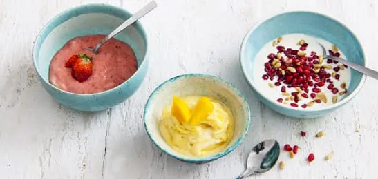 Afbeelding van Uitgelicht Recept: Yoghurt met pijnboompitten en granaatappel