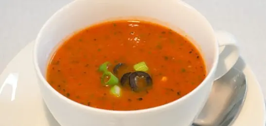 Recept van het Voedingscentrum: Paprika-tomatensoep