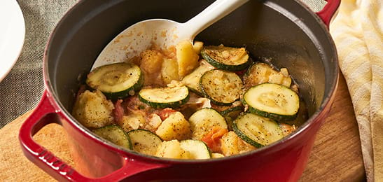 Recept van het Voedingscentrum: Stoofschotel met aardappelen en courgette