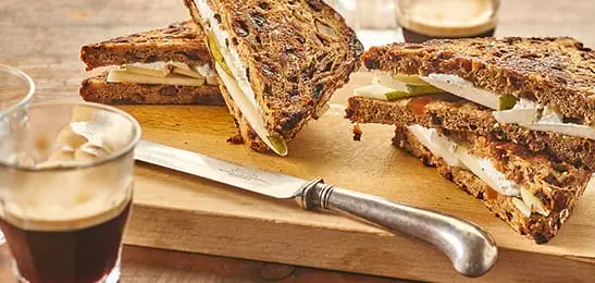 Afbeelding van Uitgelicht Recept: Krentenbrood tosti met geitenkaas