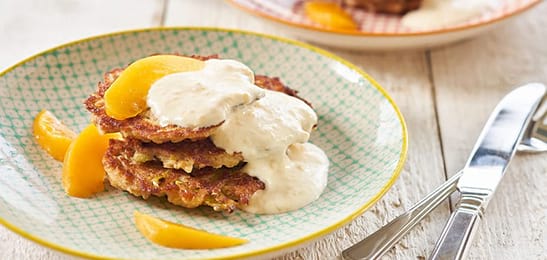 Recept van het Voedingscentrum: Mueslipannenkoeken met fruit