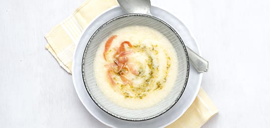 Recept van het Voedingscentrum: Koude meloensoep met gerookte zalm
