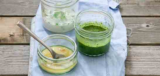 Recept van het Voedingscentrum: Basilicumdressing