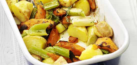 Recept van het Voedingscentrum: Geroosterde wintergroente met aardappelen