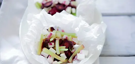 Recept van het Voedingscentrum: Groente in een pakje met gepofte aardappelen