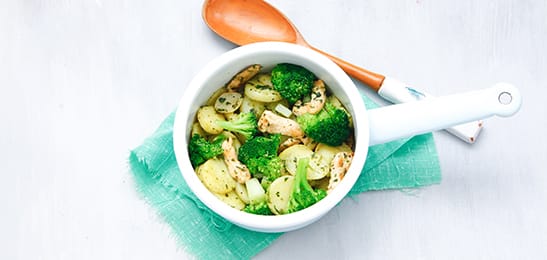 Recept van het Voedingscentrum: Aardappelschotel met broccoli en kip