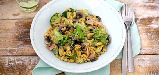 Recept van het Voedingscentrum: Macaroni met broccoli en cashewnoten