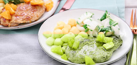 Recept van het Voedingscentrum: Varkensfilet met sinaasappel-jus, paksoi en aardappelen