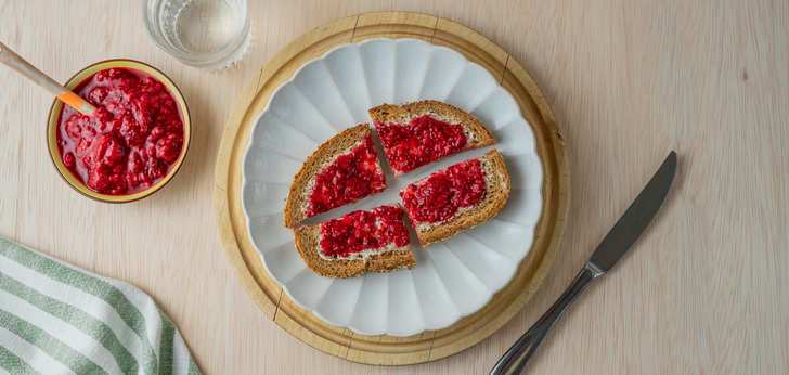 Recept van het Voedingscentrum: Boterham met chiajam