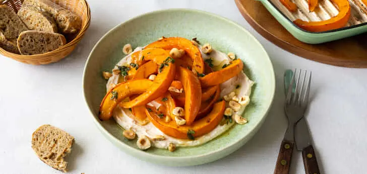 Recept van het Voedingscentrum: Whipped tofu met gegrilde pompoen