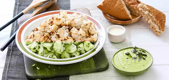 Recept van het Voedingscentrum: Bloemkool met tahin en brood