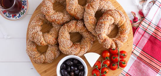 Recept van het Voedingscentrum: Volkoren simit